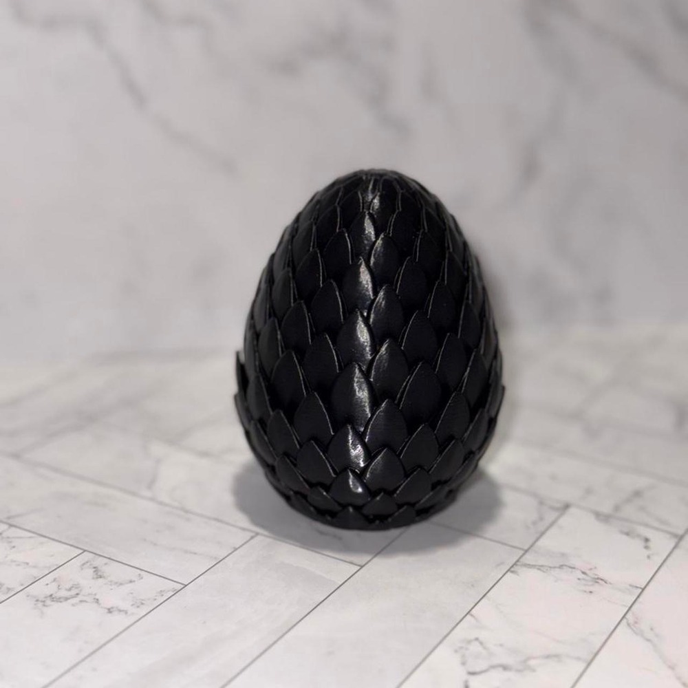 Small Dragon Egg in Drogon